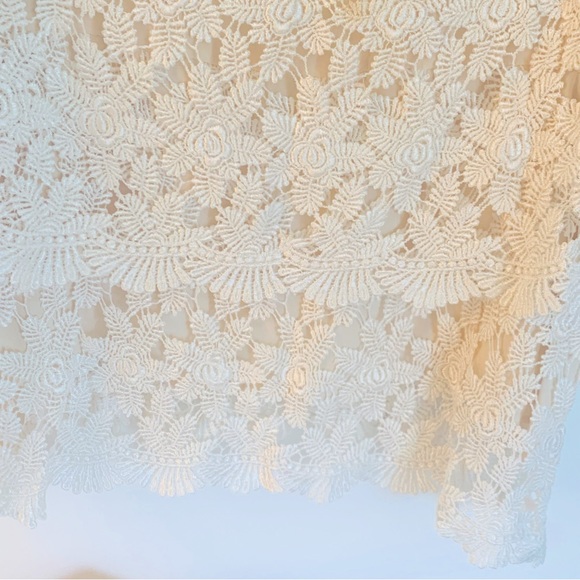 New Stone Cold Fox Sunflower Crochet Lace Blouse - Picture 9 of 14